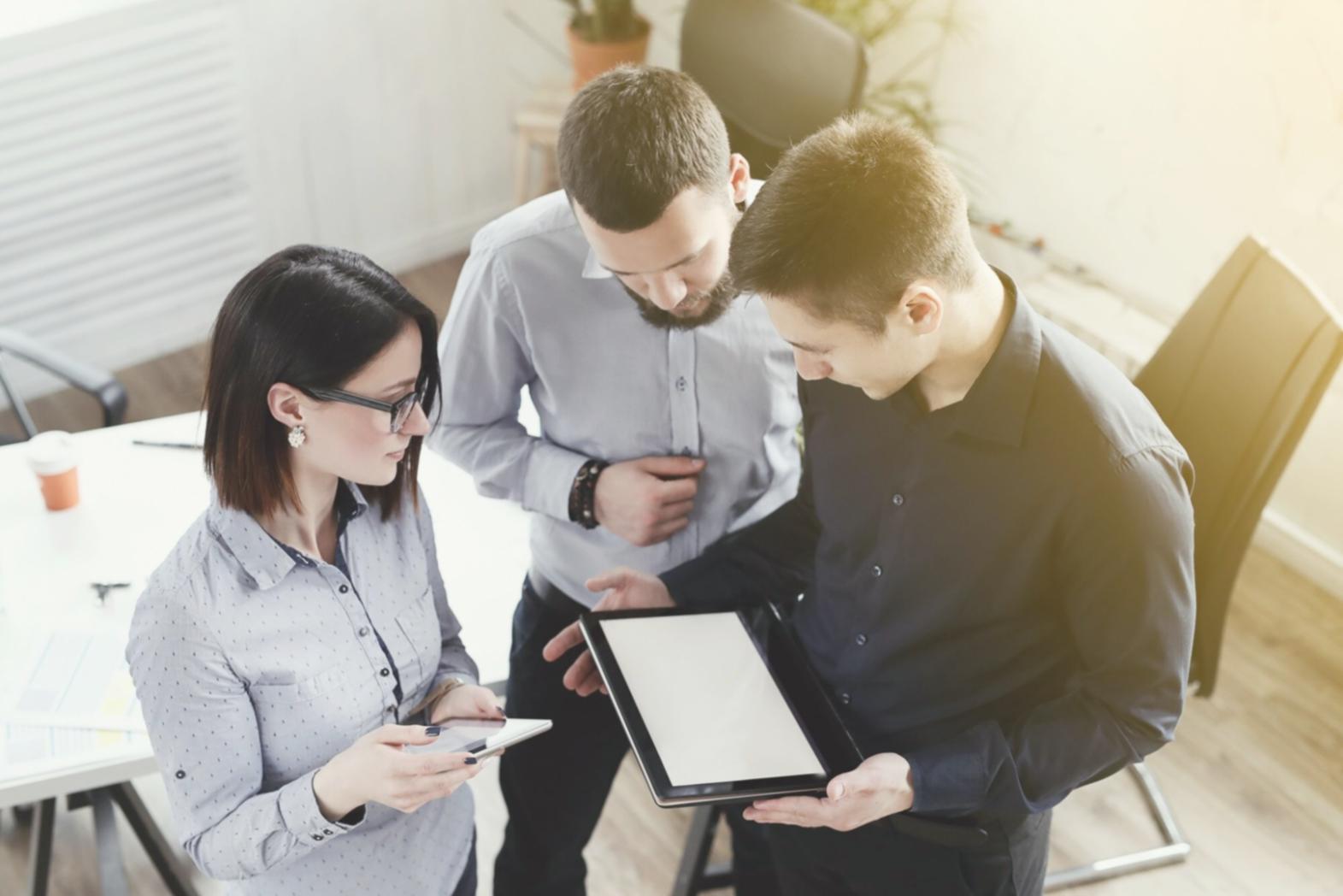 Espace de travail moderne pour l'apprentissage flexible en finance
